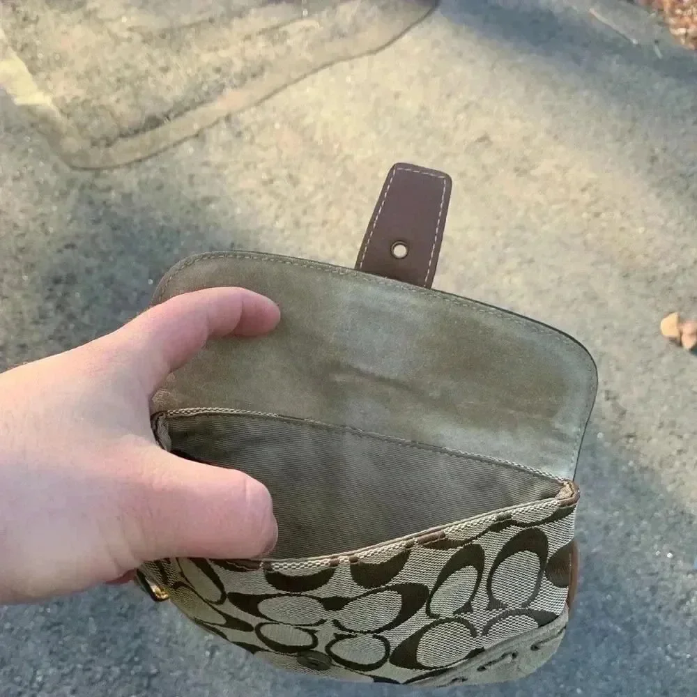 Coach Wristlet Tan with strap - Picture 5 of 5